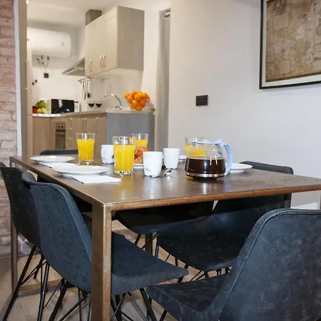 Cozy Equipped Duplex In Poblenou Ideal For 4 Guests And Close To Public Transport Appartamento *