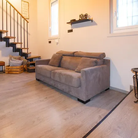 Cozy Equipped Duplex In Poblenou Ideal For 4 Guests And Close To Public Transport